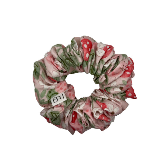 Lilly Midsized